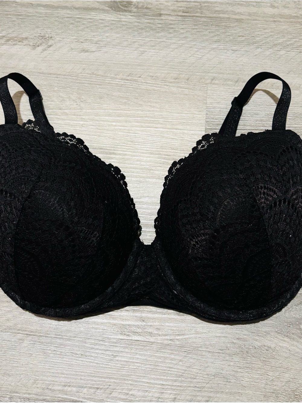 Victoria's Secret T-Shirt Push up full coverage bra black lace size 36DDD